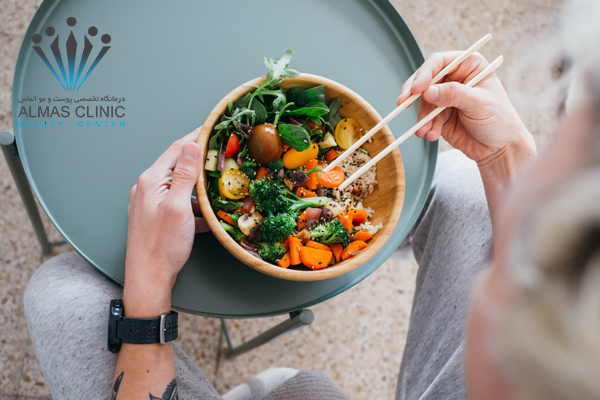 چه غذاهایی بعد از کاشت مو بخوریم؟